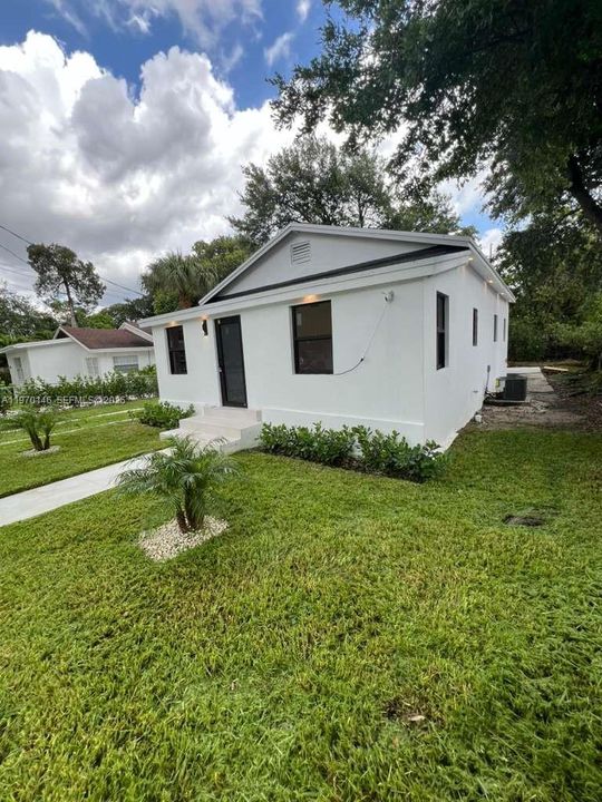 En Venta: $629,000 (3 camas, 2 baños, 1135 Pies cuadrados)