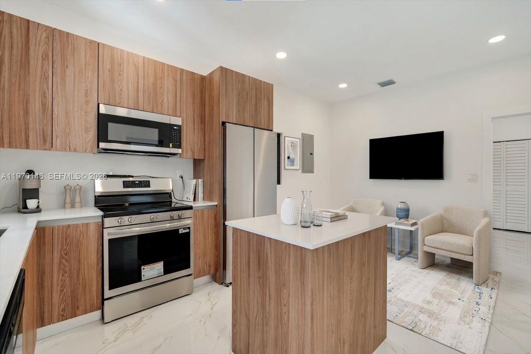 En Venta: $629,000 (3 camas, 2 baños, 1135 Pies cuadrados)