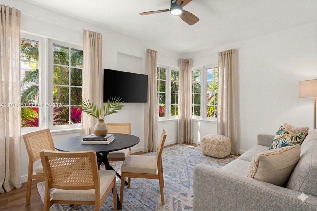 Activo con contrato: $560,000 (2 camas, 2 baños, 730 Pies cuadrados)