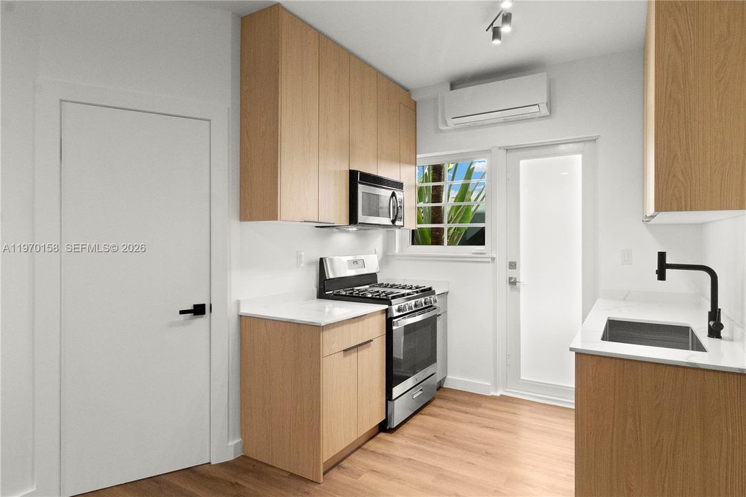 Activo con contrato: $560,000 (2 camas, 2 baños, 730 Pies cuadrados)