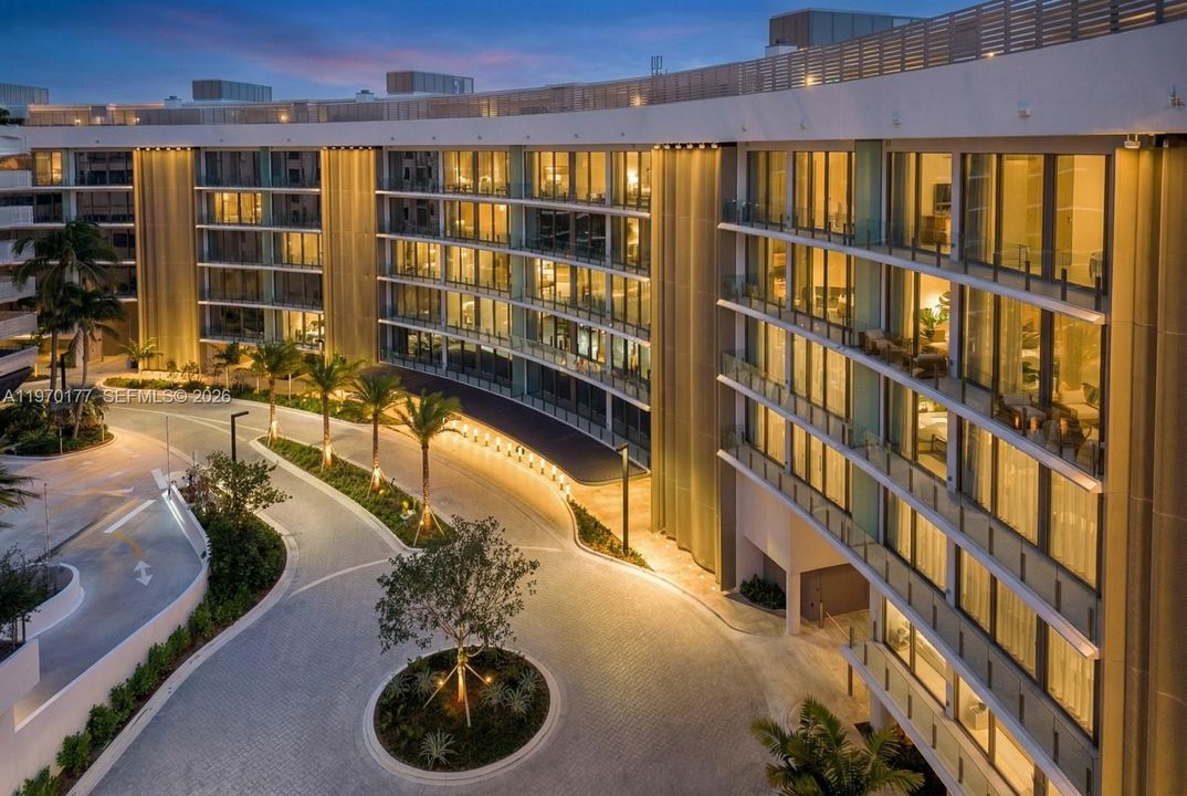 На продажу: $9,950,000 (4 спален, 4 ванн, 3610 Квадратных фут)