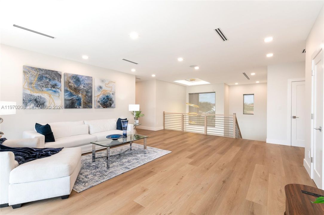 En Venta: $6,495,000 (5 camas, 6 baños, 5487 Pies cuadrados)