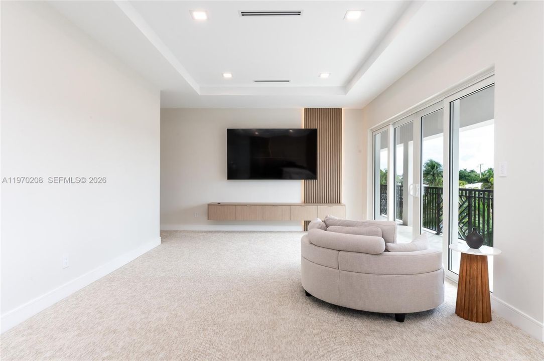 En Venta: $6,495,000 (5 camas, 6 baños, 5487 Pies cuadrados)