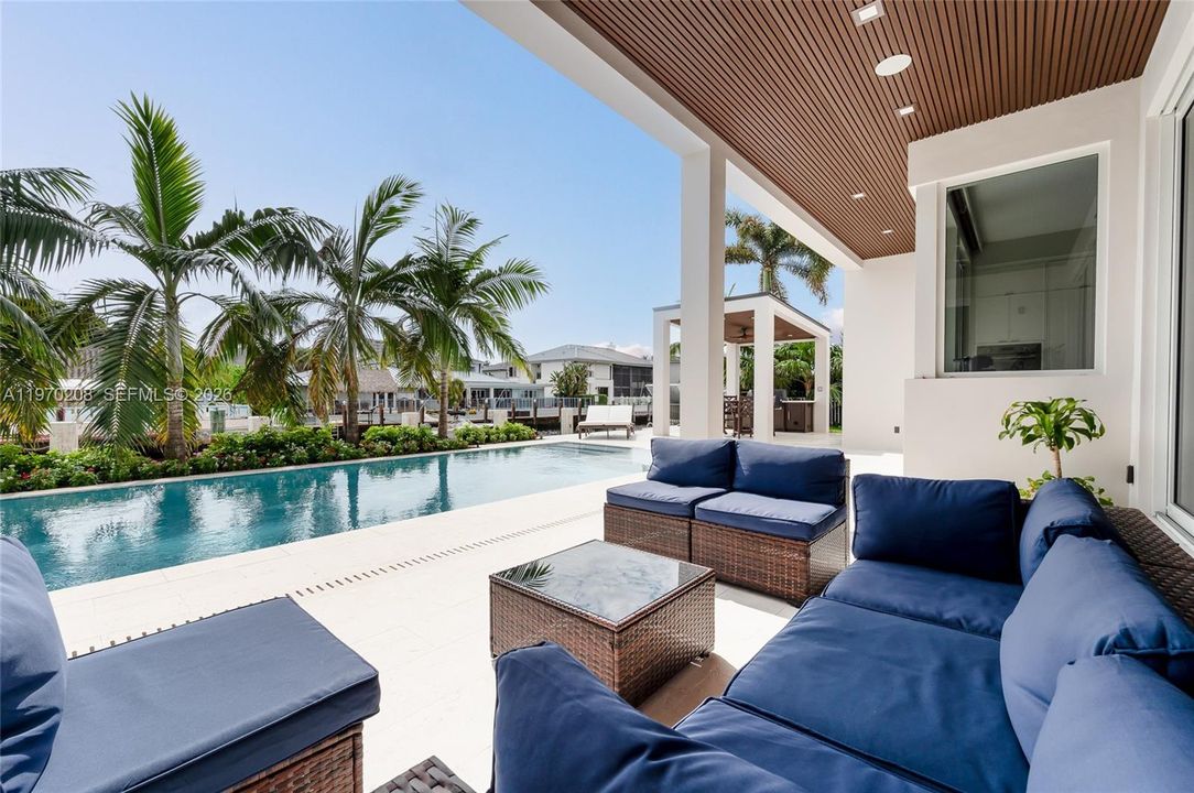 En Venta: $6,495,000 (5 camas, 6 baños, 5487 Pies cuadrados)