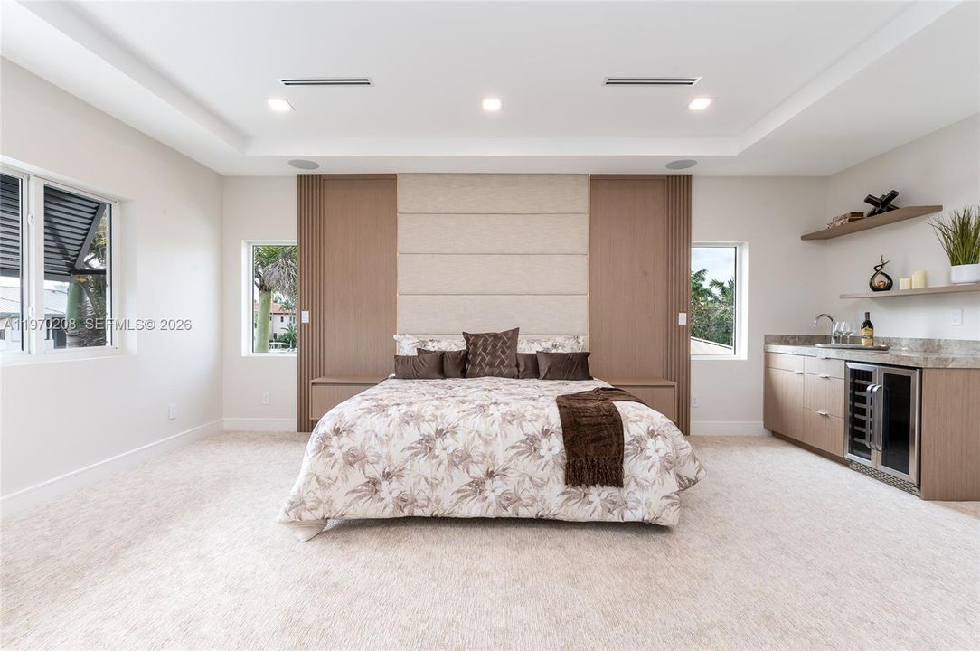 En Venta: $6,495,000 (5 camas, 6 baños, 5487 Pies cuadrados)