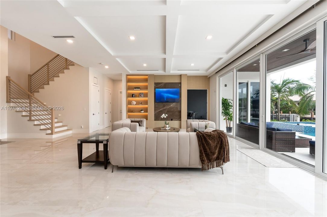 En Venta: $6,495,000 (5 camas, 6 baños, 5487 Pies cuadrados)