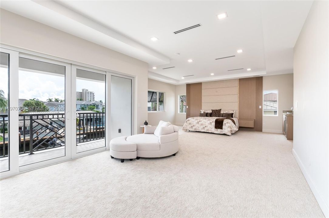 En Venta: $6,495,000 (5 camas, 6 baños, 5487 Pies cuadrados)