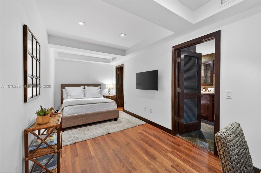 En Renta: $80,000 (6 camas, 6 baños, 5146 Pies cuadrados)