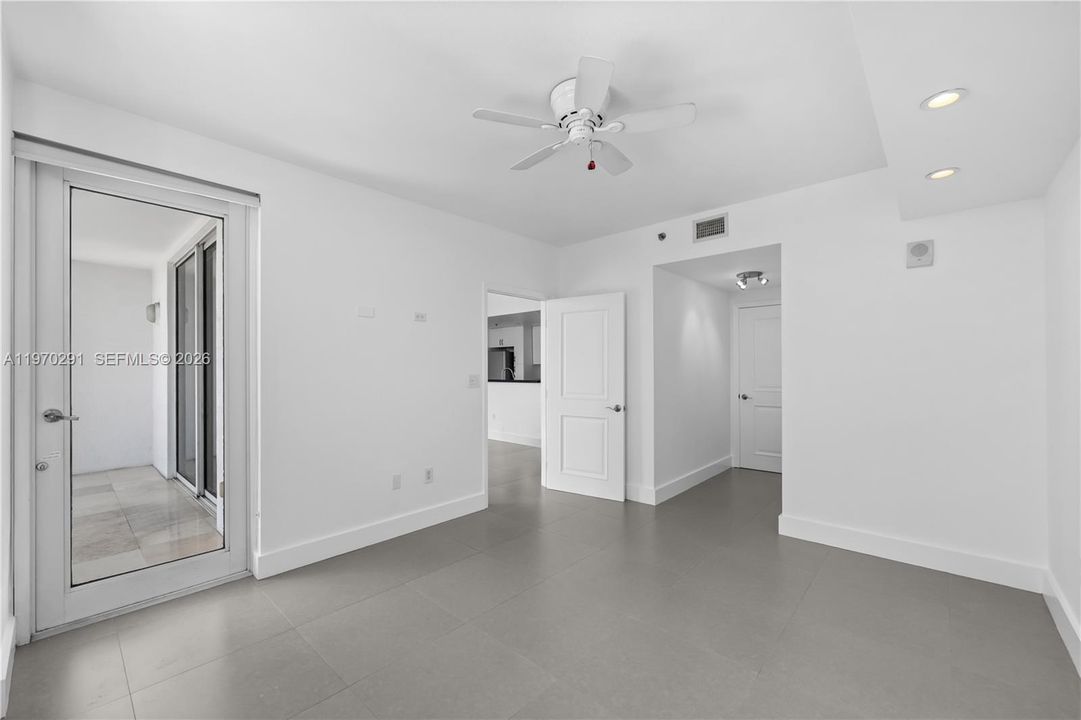 Vendido Recientemente: $375,000 (1 camas, 1 baños, 714 Pies cuadrados)