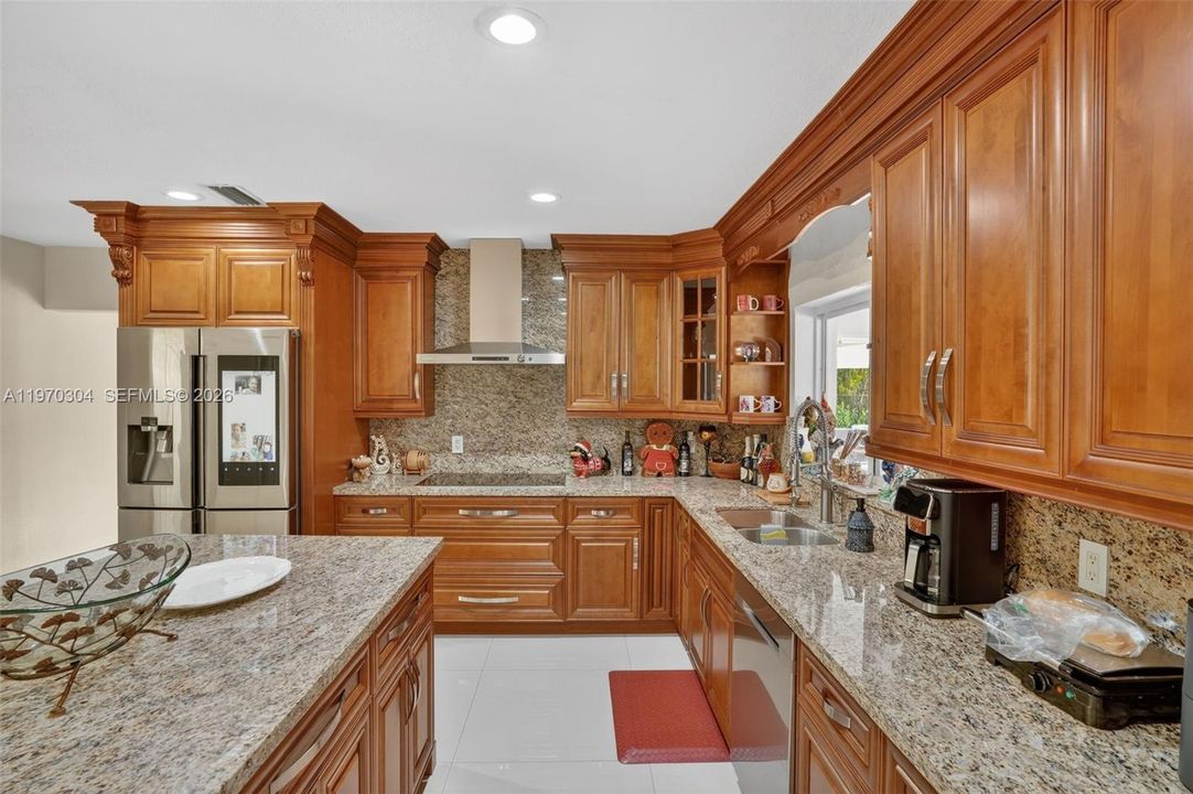 For Sale: $1,390,000 (4 beds, 3 baths, 2474 Square Feet)