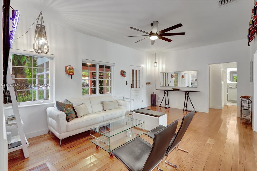 For Sale: $1,725,000 (4 beds, 3 baths, 1756 Square Feet)