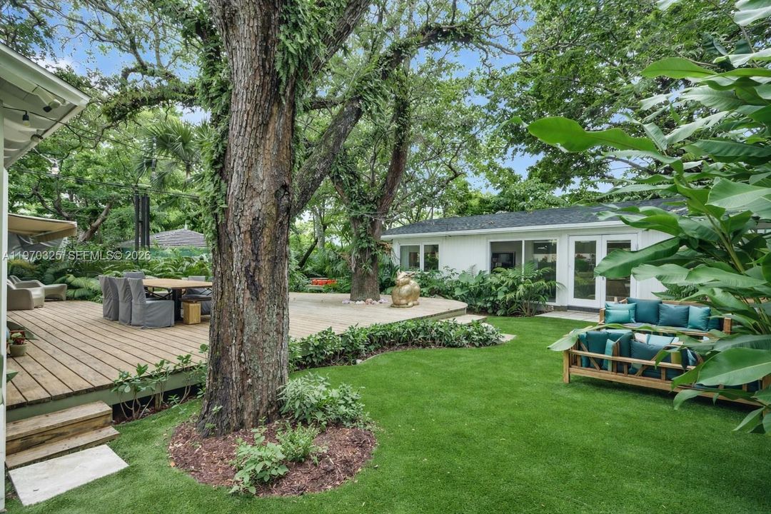 For Sale: $1,725,000 (4 beds, 3 baths, 1756 Square Feet)