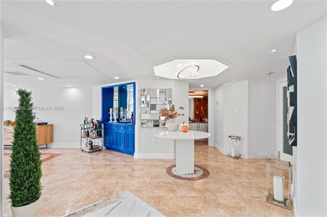 For Sale: $1,200,000 (3 beds, 2 baths, 2783 Square Feet)