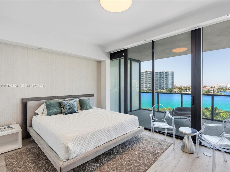 For Sale: $3,200,000 (3 beds, 4 baths, 2979 Square Feet)