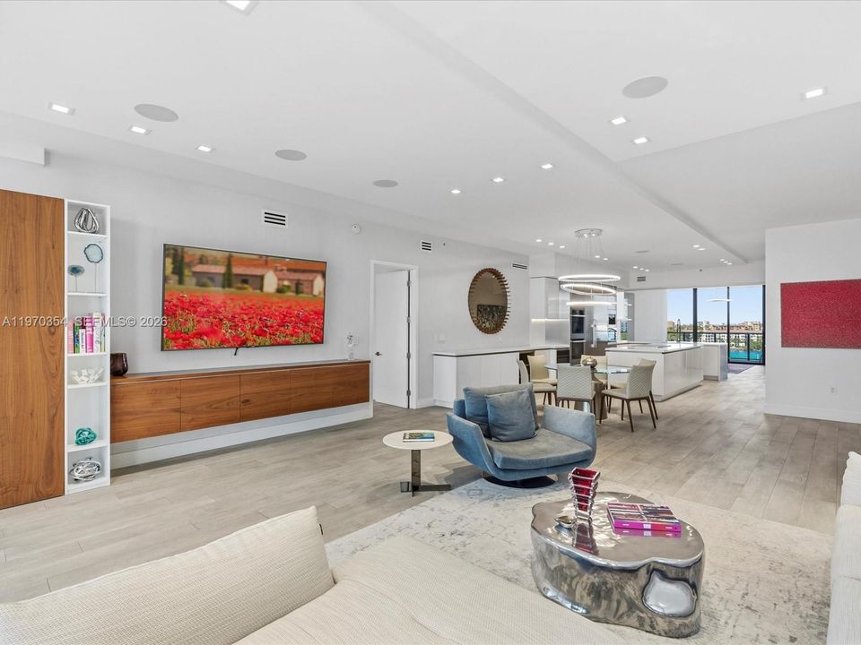 For Sale: $3,200,000 (3 beds, 4 baths, 2979 Square Feet)