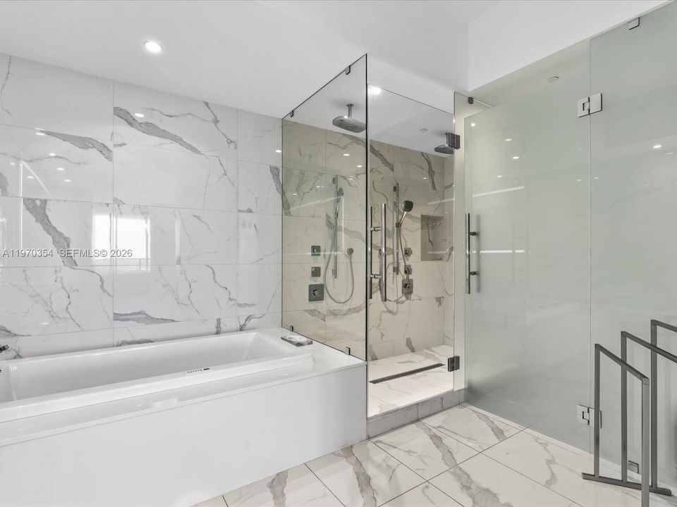 For Sale: $3,200,000 (3 beds, 4 baths, 2979 Square Feet)