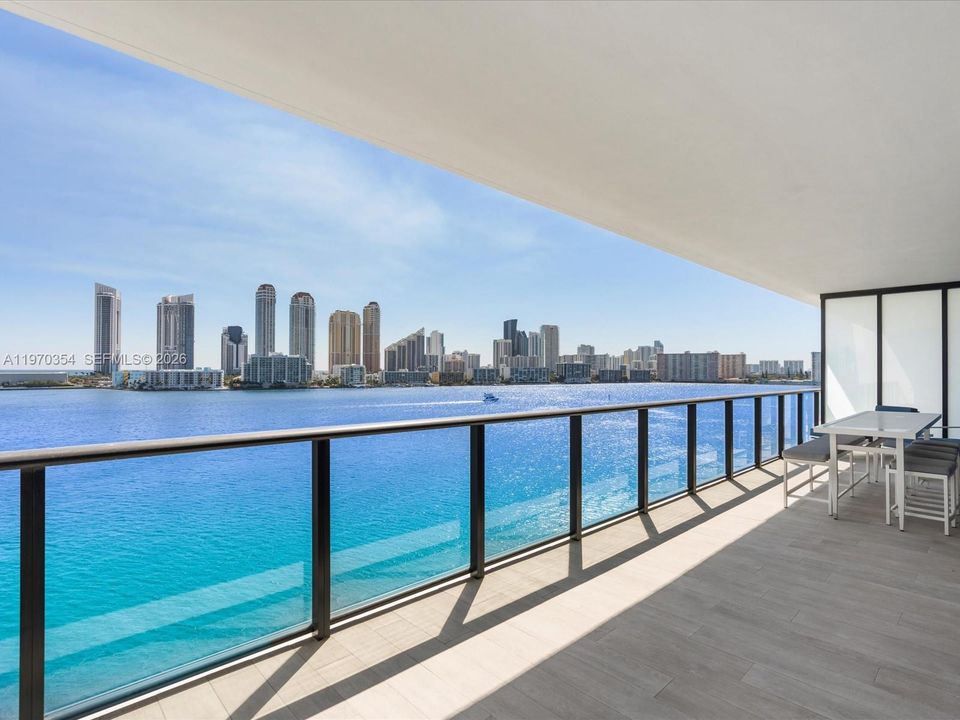 For Sale: $3,200,000 (3 beds, 4 baths, 2979 Square Feet)