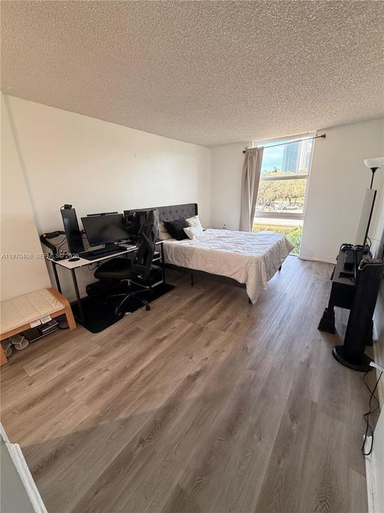 En Venta: $220,000 (2 camas, 2 baños, 1020 Pies cuadrados)