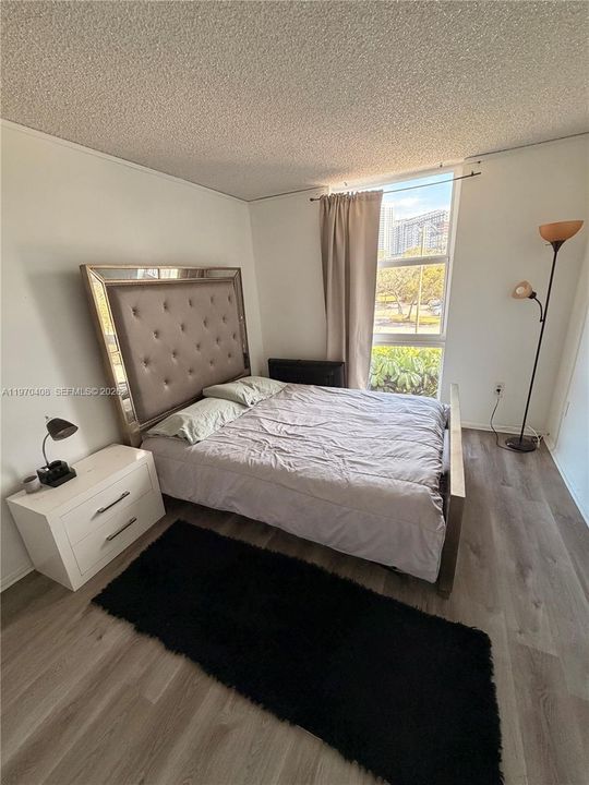 En Venta: $220,000 (2 camas, 2 baños, 1020 Pies cuadrados)