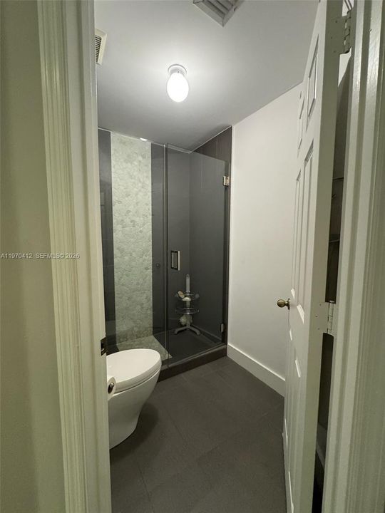Недавно арендовано: $6,500 (4 спален, 3 ванн, 2923 Квадратных фут)