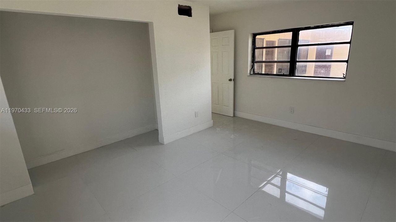 For Sale: $1,450,000 (4 beds, 3 baths, 2289 Square Feet)