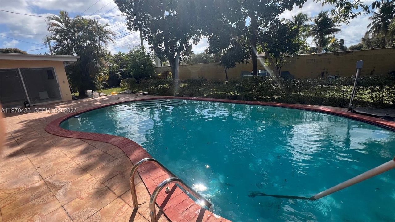 For Sale: $1,450,000 (4 beds, 3 baths, 2289 Square Feet)