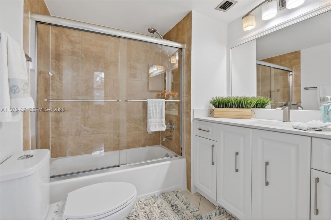 En Venta: $210,000 (2 camas, 2 baños, 1070 Pies cuadrados)