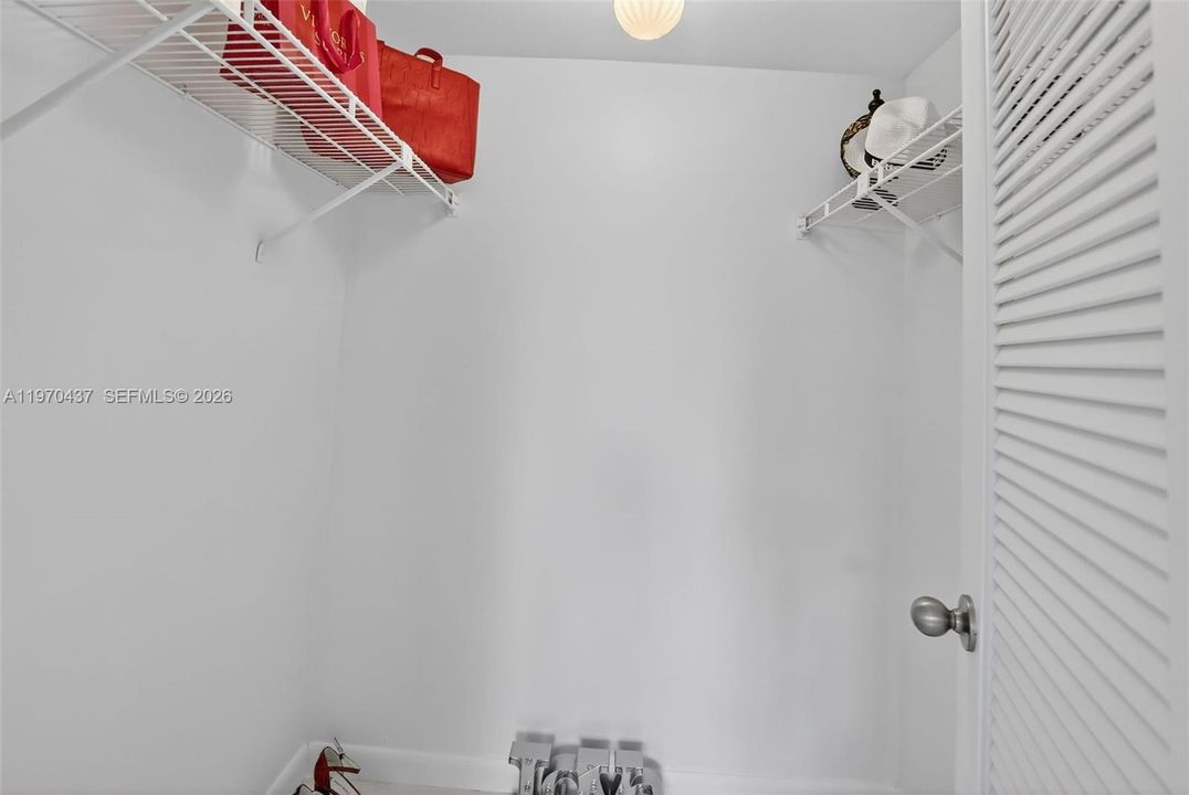 En Venta: $210,000 (2 camas, 2 baños, 1070 Pies cuadrados)