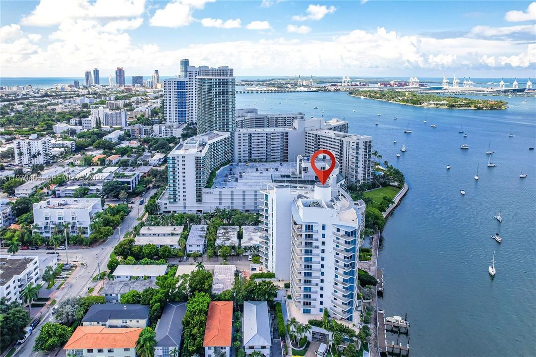 На продажу: $3,549,000 (3 спален, 3 ванн, 2165 Квадратных фут)