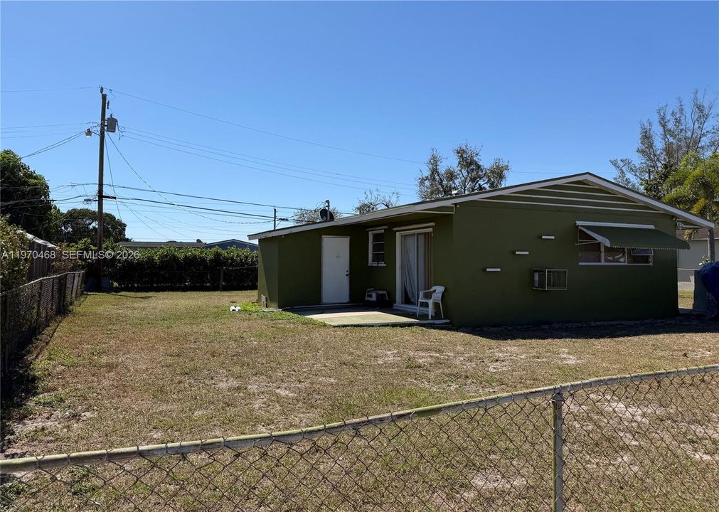 En Venta: $425,000 (2 camas, 1 baños, 754 Pies cuadrados)