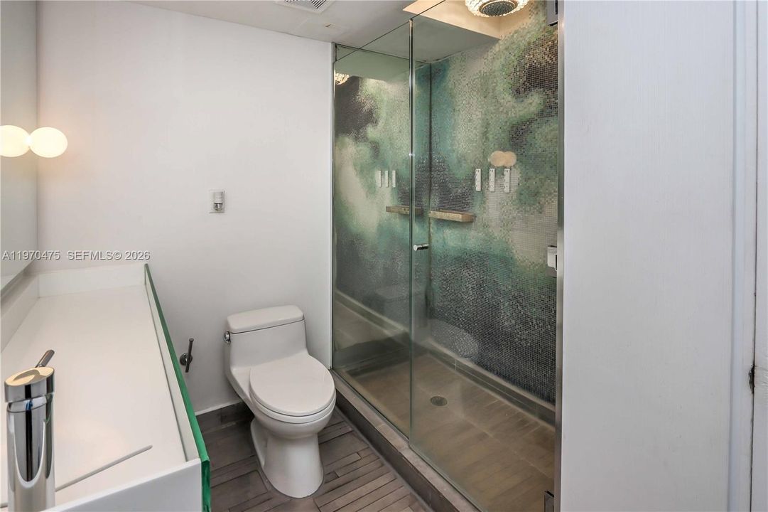 For Sale: $400,000 (0 beds, 1 baths, 493 Square Feet)