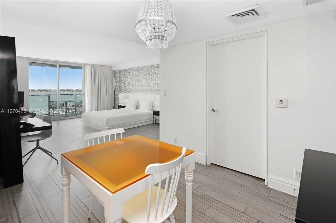 For Sale: $400,000 (0 beds, 1 baths, 493 Square Feet)