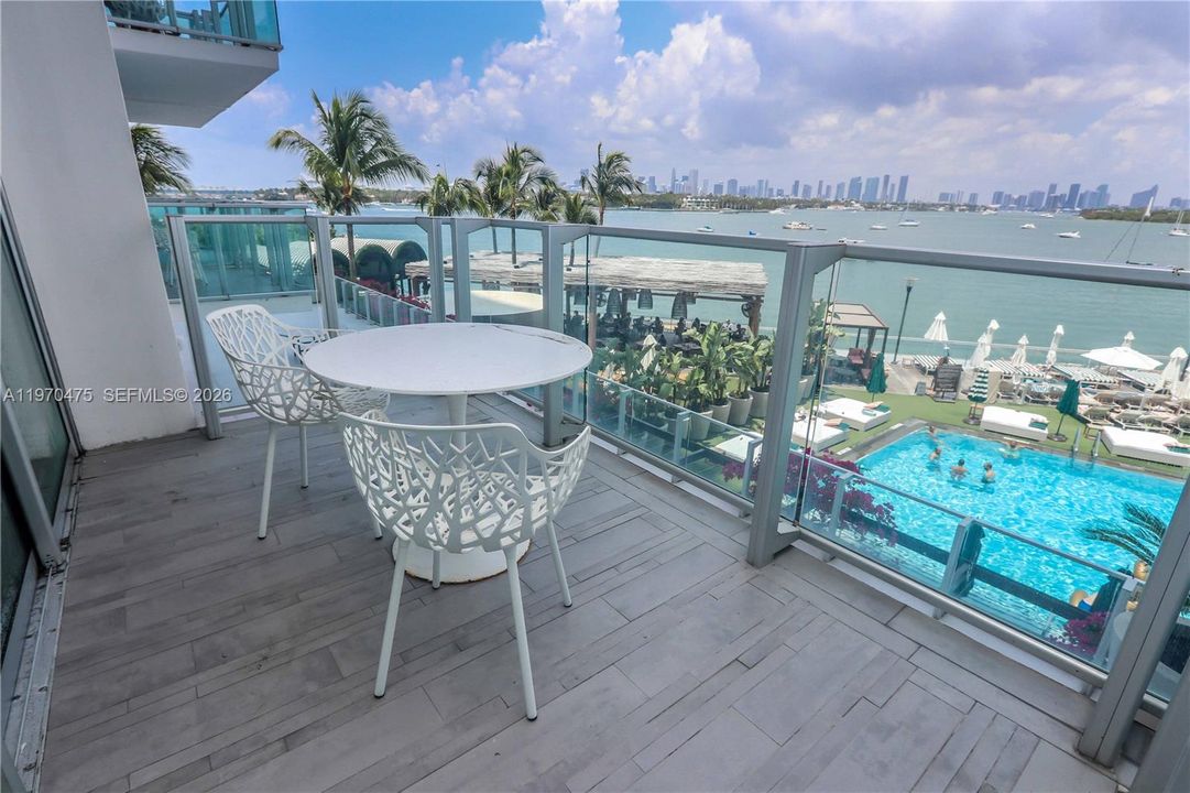 For Sale: $400,000 (0 beds, 1 baths, 493 Square Feet)