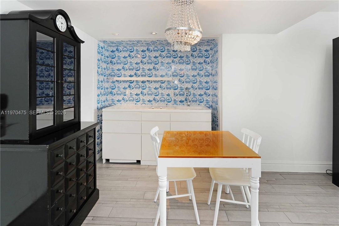 For Sale: $400,000 (0 beds, 1 baths, 493 Square Feet)