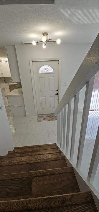 Active With Contract: $2,700 (2 beds, 2 baths, 1184 Square Feet)
