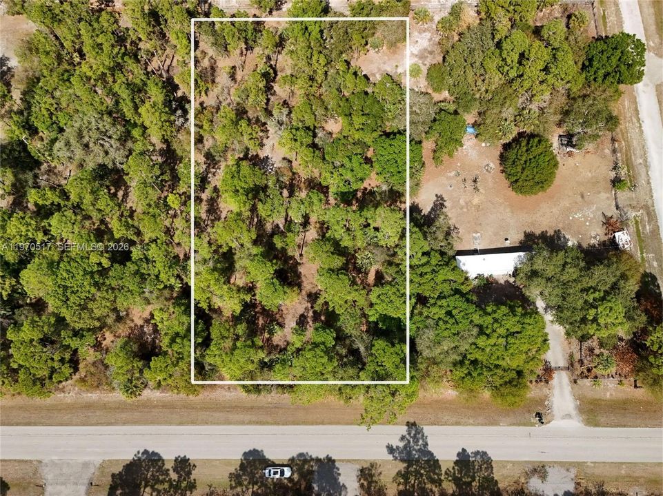En Venta: $50,000 (1.03 acres)