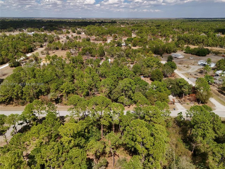 En Venta: $50,000 (1.03 acres)