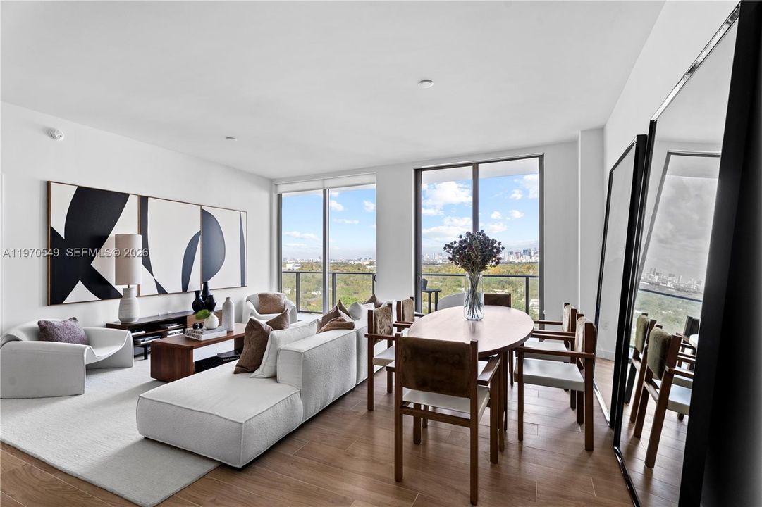 For Sale: $3,395,000 (3 beds, 3 baths, 1646 Square Feet)