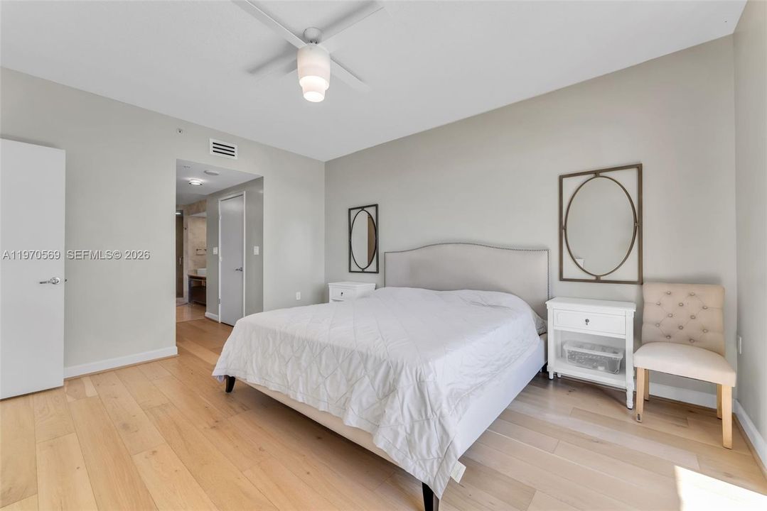 For Sale: $1,289,000 (2 beds, 2 baths, 1342 Square Feet)
