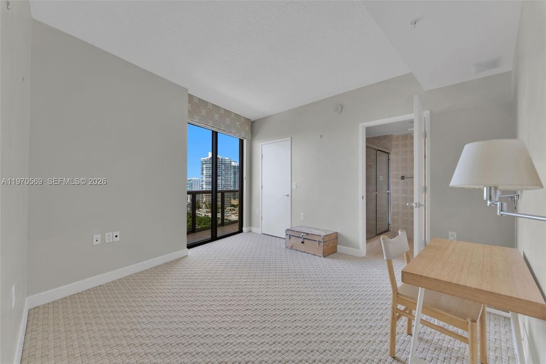For Sale: $1,289,000 (2 beds, 2 baths, 1342 Square Feet)