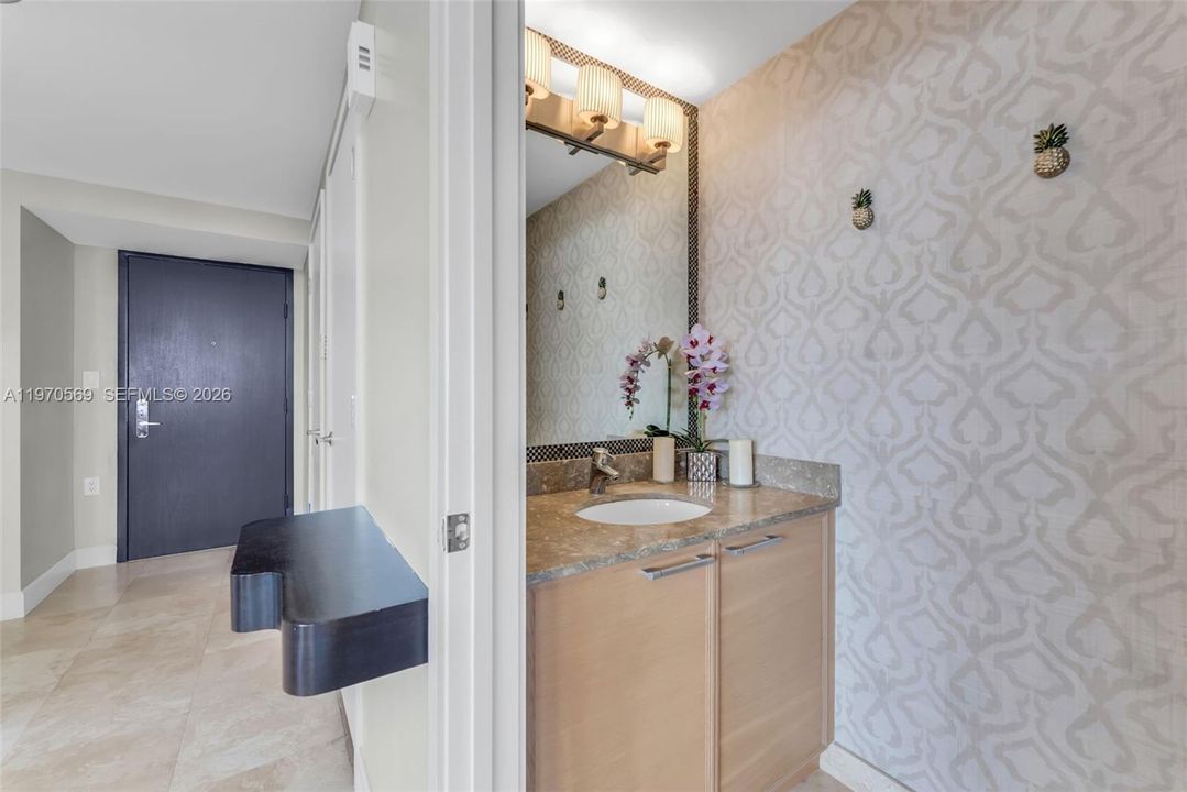 For Sale: $1,289,000 (2 beds, 2 baths, 1342 Square Feet)