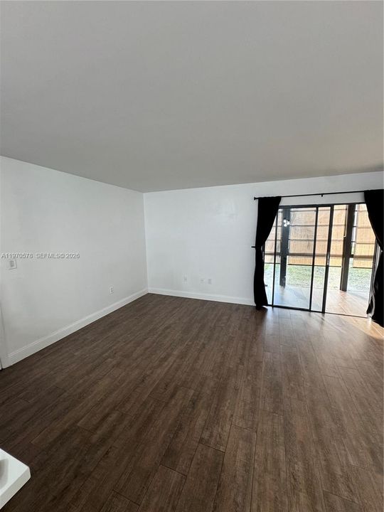 Activo con contrato: $259,999 (2 camas, 1 baños, 870 Pies cuadrados)