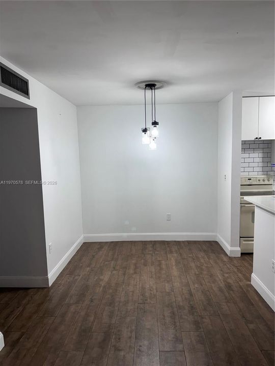 Activo con contrato: $259,999 (2 camas, 1 baños, 870 Pies cuadrados)