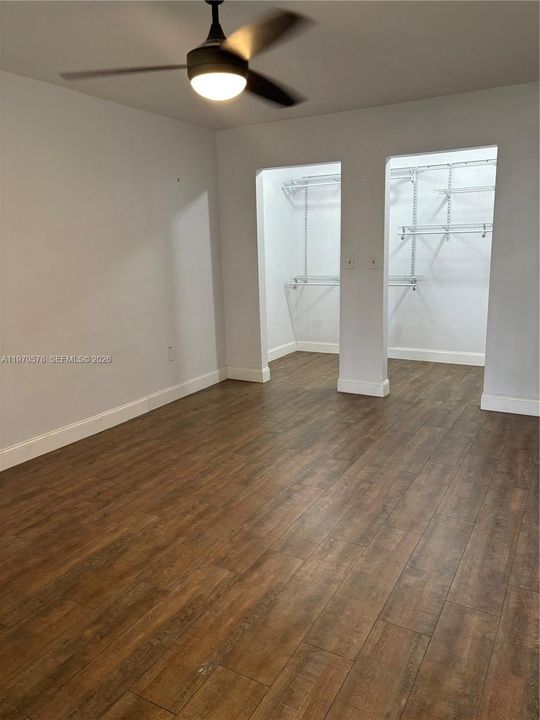 Activo con contrato: $259,999 (2 camas, 1 baños, 870 Pies cuadrados)