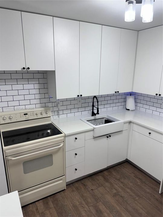 Activo con contrato: $259,999 (2 camas, 1 baños, 870 Pies cuadrados)