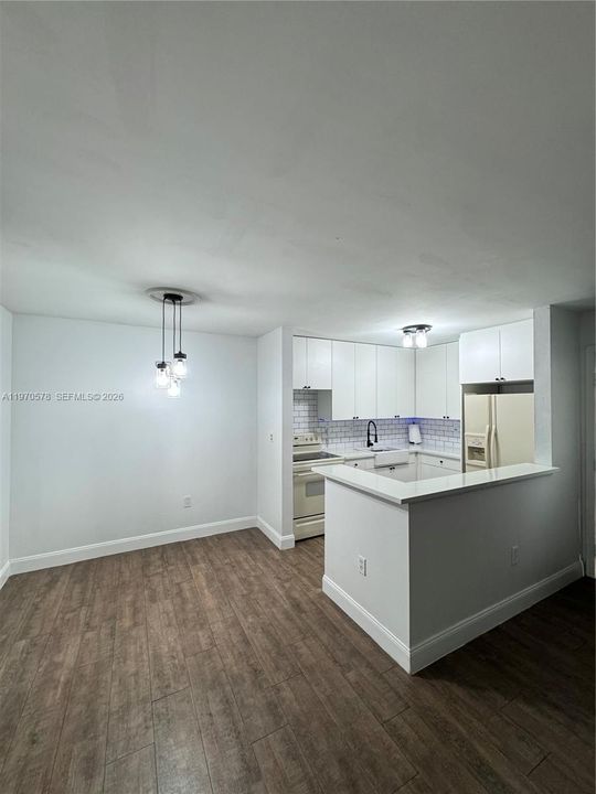 Activo con contrato: $259,999 (2 camas, 1 baños, 870 Pies cuadrados)