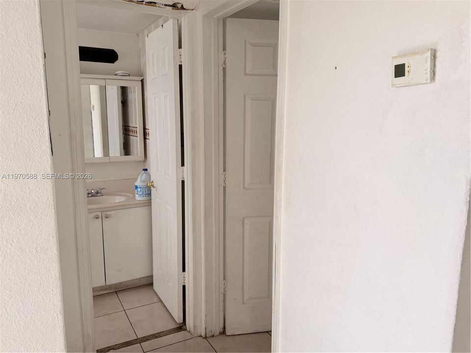 Recently Sold: $140,000 (1 beds, 1 baths, 658 Square Feet)