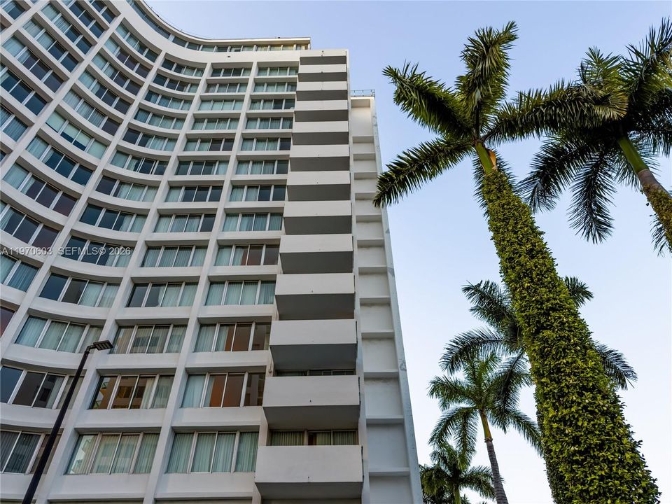 Activo con contrato: $399,000 (1 camas, 1 baños, 696 Pies cuadrados)