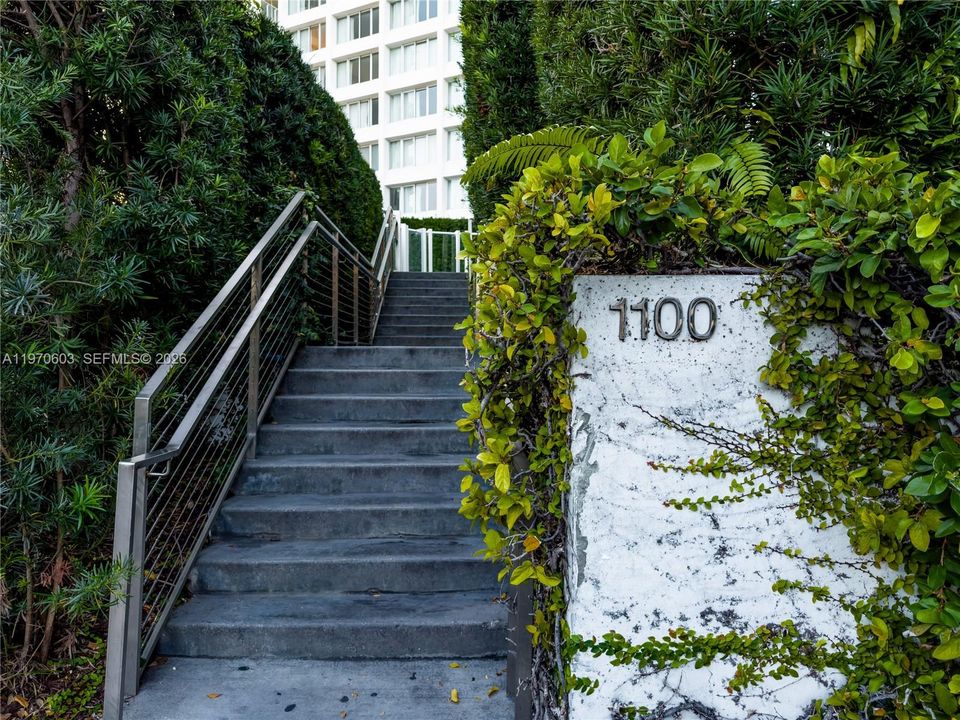 Activo con contrato: $399,000 (1 camas, 1 baños, 696 Pies cuadrados)