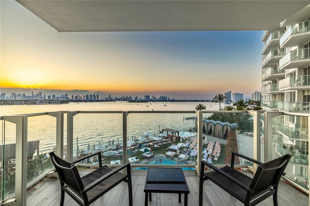 Activo con contrato: $399,000 (1 camas, 1 baños, 696 Pies cuadrados)
